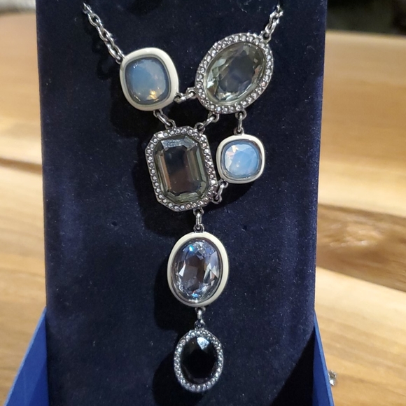 Brand New Swarovski Geometric Necklace - Picture 2 of 3